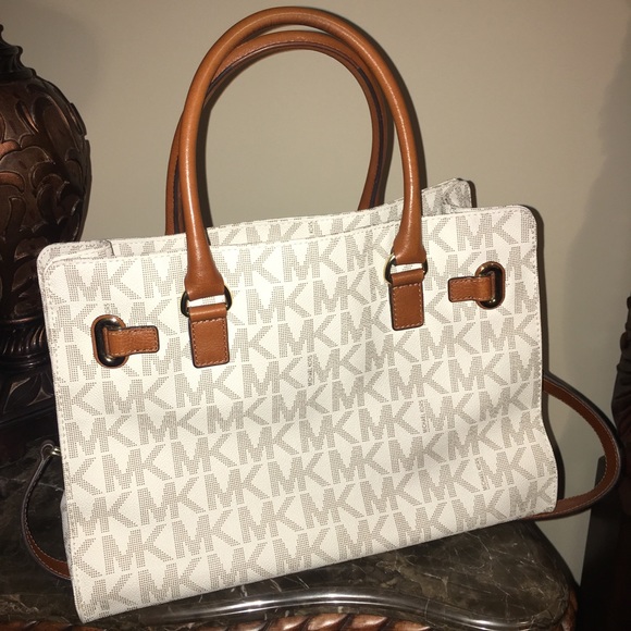 Michael Kors Purse AUTHENTIC - Picture 2 of 8